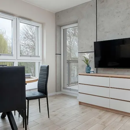 Appartamento Modern With Parking And Balcony By Renters *