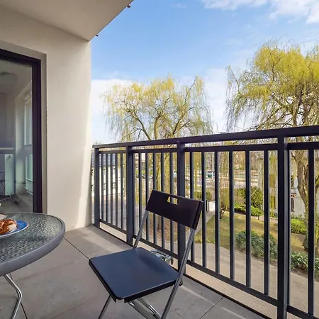 Appartamento Modern With Parking And Balcony By Renters *