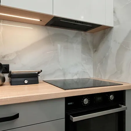 Appartamento Modern With Parking And Balcony By Renters